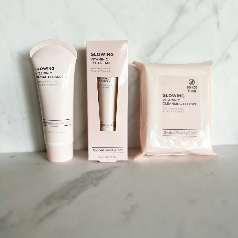 NWT Global Beauty Vitamin C Skincare Set Cleanser, Eye Cream & Cleansing Cloths